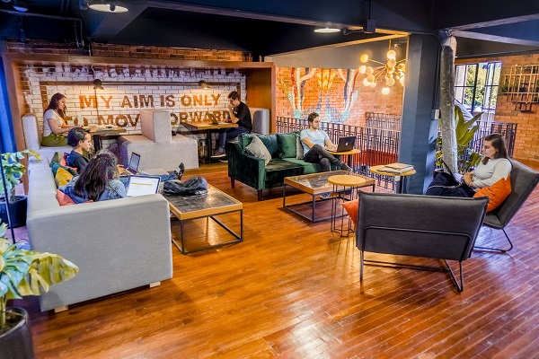 Cowork, Selina, Travel, Turismo