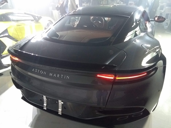 Aston Martin Superleggera