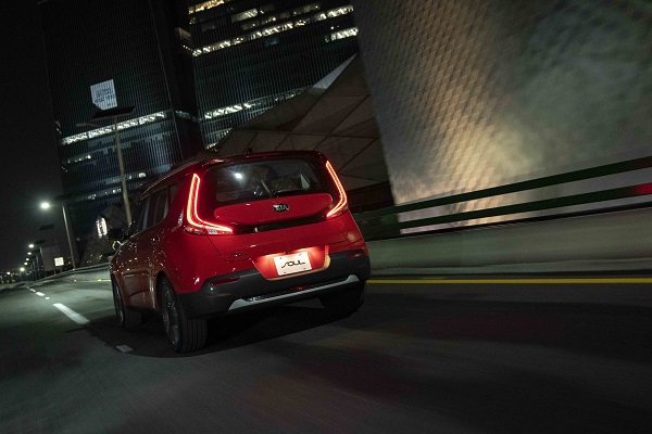 Kia Soul 2020 trasera