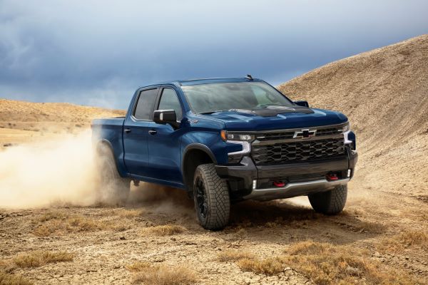 Chevrolet Cheyenne ZR2 y Silverado Turbo