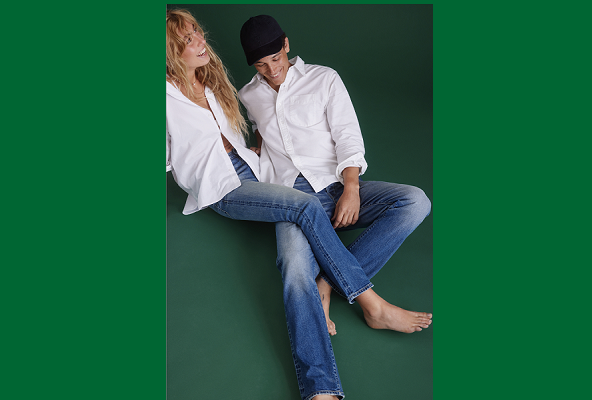 AE77, jeans premium y sustentables de American Eagle