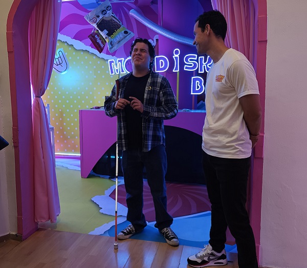 Mordisko abre las puertas de su casa y presenta su campaña
