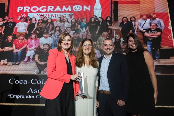 4 profesionales mexicanos en el jurado internacional de los Premios Eikon