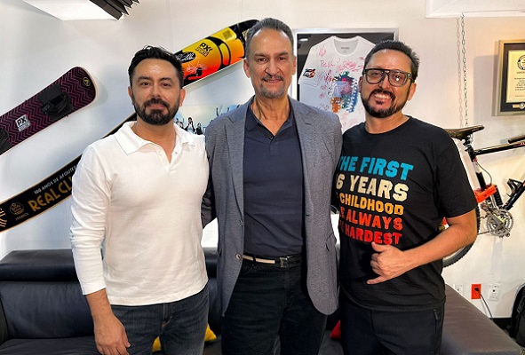 *Kike Santander y PX Sports lanzan la nueva app de música