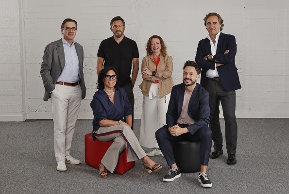 LLYC adquiere la agencia CHINA