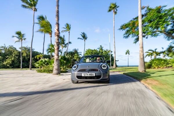 MINI Cooper Convertible