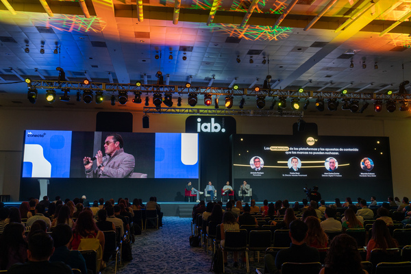 IAB Conecta