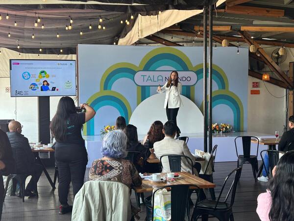 Financiamiento digital y tecnología para mujeres emprendedoras