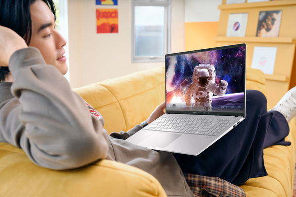 ASUS