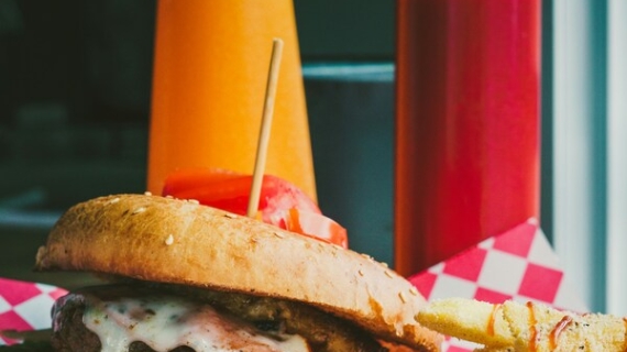 Celebra el Día de la Hamburguesa con DiDi Food