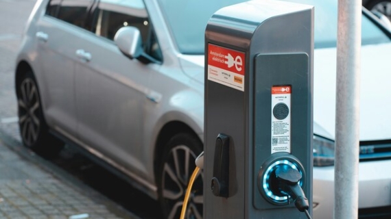 El interés en vehículos eléctricos aumenta en Latinoamérica según YouGov