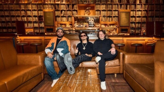 CLARENT firma importante acuerdo musical global