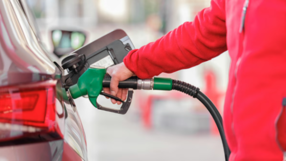Gasolineras del futuro: cómo los pagos digitales y la regulación transforman el consumo de combustible