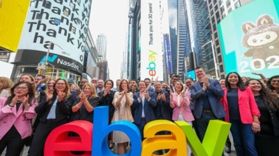 eBay celebra 30 años de innovación: de ícono cultural a plataforma impulsada por inteligencia artificial