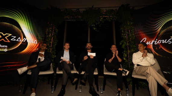 IQOS Curious X y ZAMNA