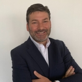 Henkel: innovación, propósito y liderazgo con sentido humano Henkel: 150 años de innovación, propósito y liderazgo con sentido humano